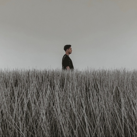 Meet your Posher, Ash - Picture 1 of 1